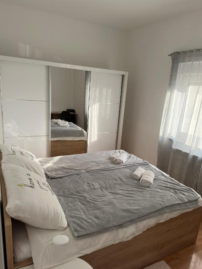 City Rent 1 Osijek Ngoại thất bức ảnh