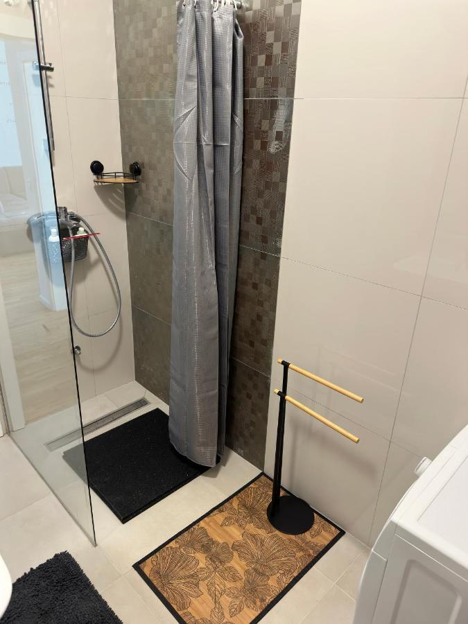 City Rent 1 Osijek Ngoại thất bức ảnh